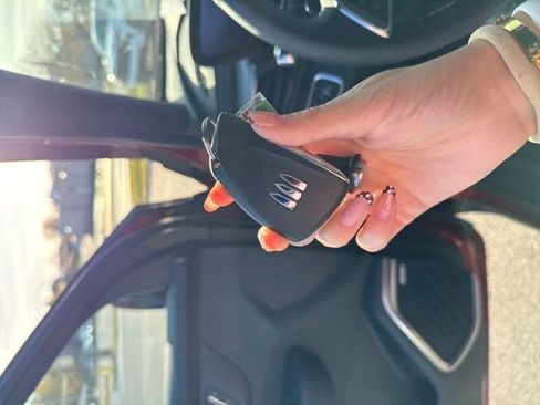 Used 2025 Buick Enclave Preferred image 19