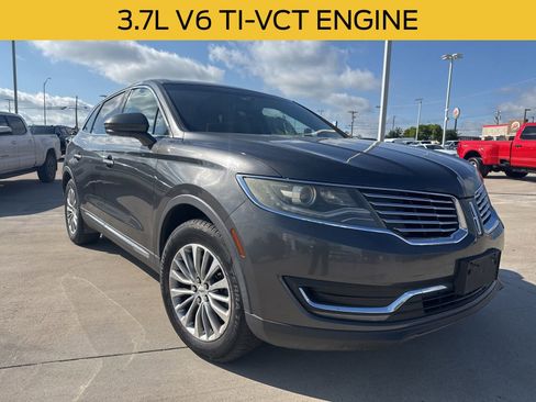 Used 2017 Lincoln MKX Select w/ Select Plus Package FWD image 1