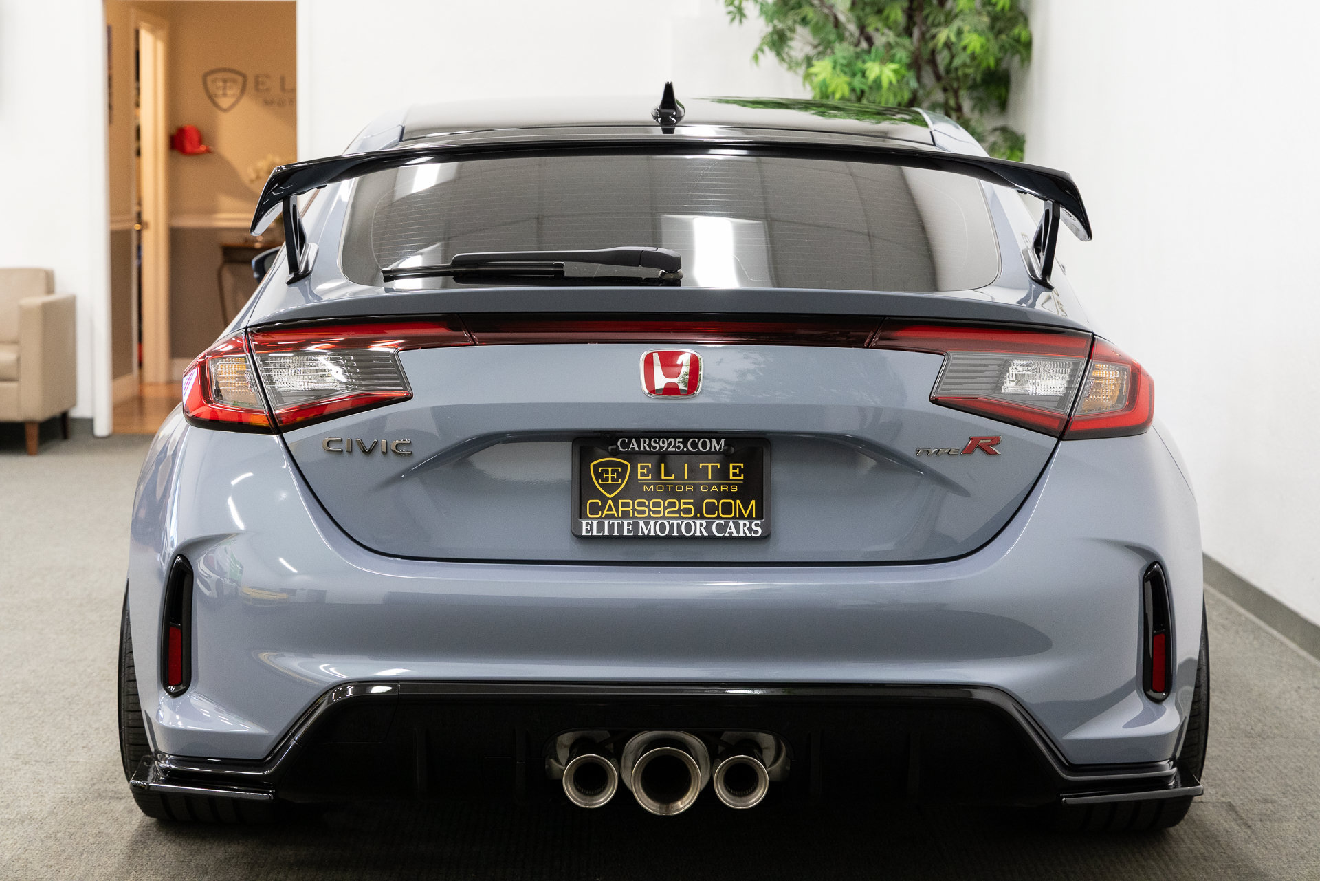 Used 2025 Honda Civic Type R image 4