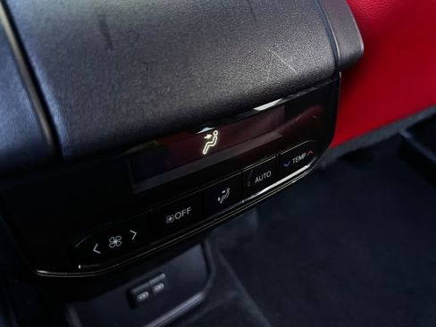 Used 2022 Toyota Highlander XSE image 19