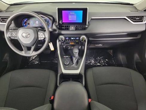Used 2025 Toyota RAV4 LE AWD/4WD image 16