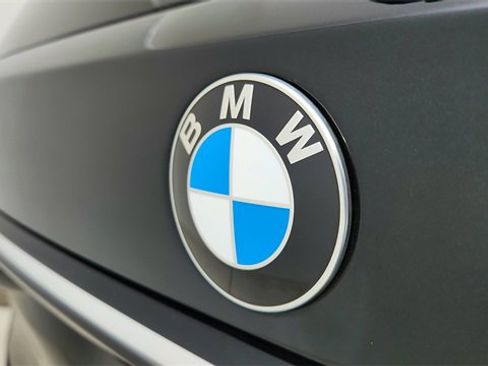 Used 2026 BMW X7 xDrive40i image 16