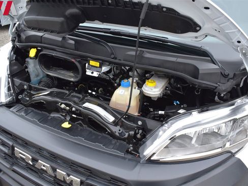 Used 2025 RAM ProMaster 2500 w/ U-Haul Equipment Group image 32