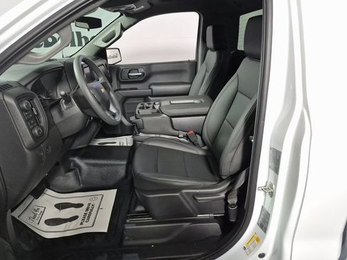 New 2026 Chevrolet Silverado 1500 W/T image 9