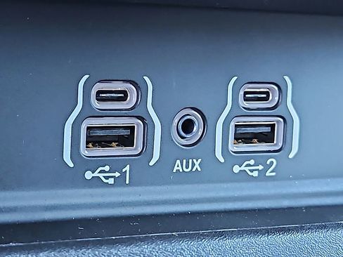 New 2026 RAM 1500 Laramie AWD/4WD image 14