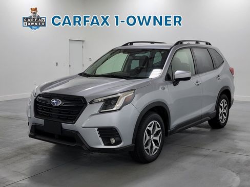 Certified 2024 Subaru Forester Premium image 4