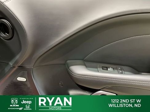 Used 2023 Dodge Challenger R/T w/ Plus Package image 27