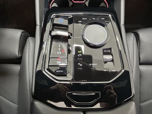 Used 2024 BMW i5 eDrive40i w/ M Sport Package image 22