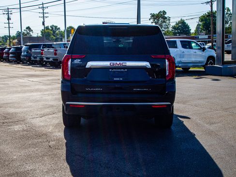 Used 2021 GMC Yukon XL Denali w/ Denali Premium Package AWD/4WD image 6