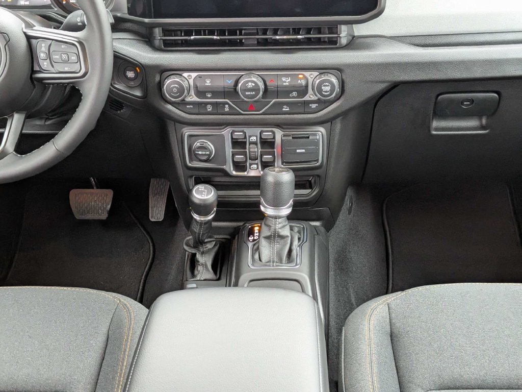 New 2027 Jeep Gladiator Sport AWD/4WD image 16
