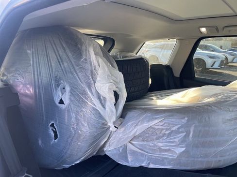 Used 2018 Land Rover Range Rover Sport HSE image 6