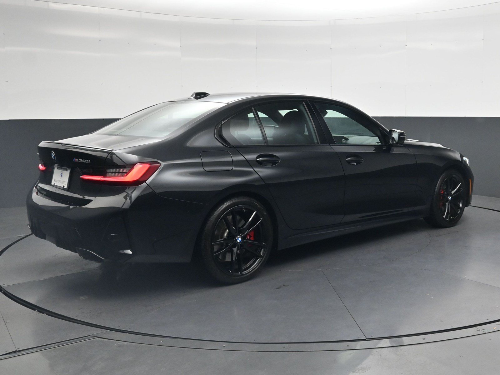 Used 2023 BMW M340i xDrive w/ Premium Package AWD/4WD image 4