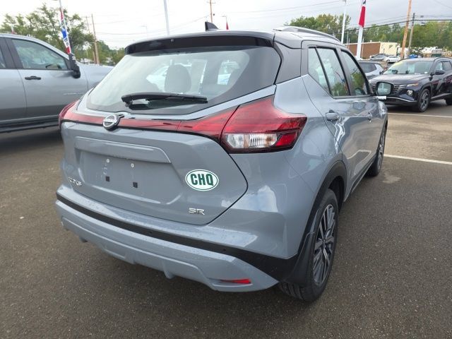 Used 2023 Nissan Kicks SR w/ SR Premium Package FWD image 8