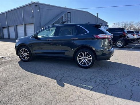 Used 2022 Ford Edge Titanium w/ Class II Trailer Tow Package image 6