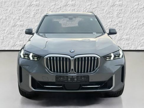 Used 2024 BMW X5 xDrive40i w/ Premium Package AWD/4WD image 8