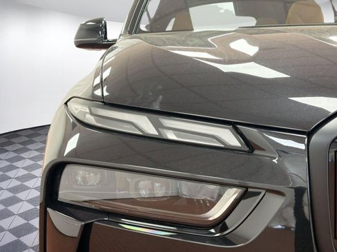 Used 2026 BMW X7 xDrive40i w/ M Sport Package image 10