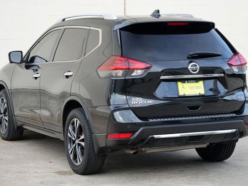 Used 2019 Nissan Rogue SV w/ Premium Package FWD image 48