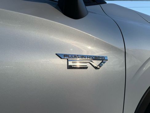 Used 2024 Mitsubishi Outlander SEL image 16