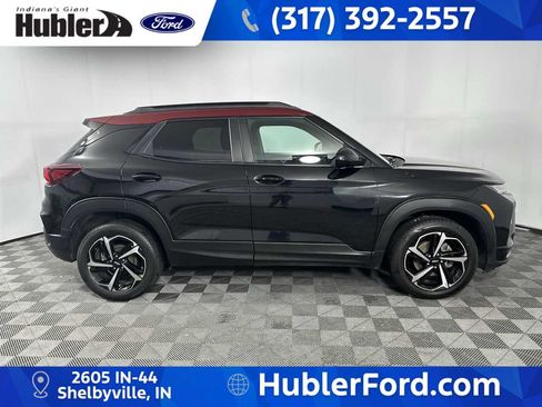 Used 2023 Chevrolet TrailBlazer RS w/ Convenience Package AWD/4WD image 9