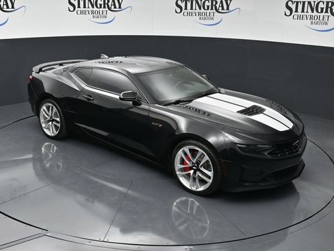 Used 2021 Chevrolet Camaro LT RWD image 21