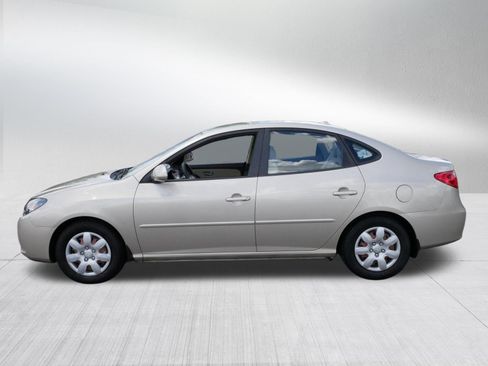 Used 2009 Hyundai Elantra GLS FWD image 4
