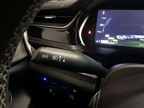 Used 2023 Jeep Grand Cherokee Overland w/ Luxury Tech Group IV image 41