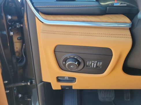 Used 2023 Jeep Grand Cherokee Summit AWD/4WD image 36