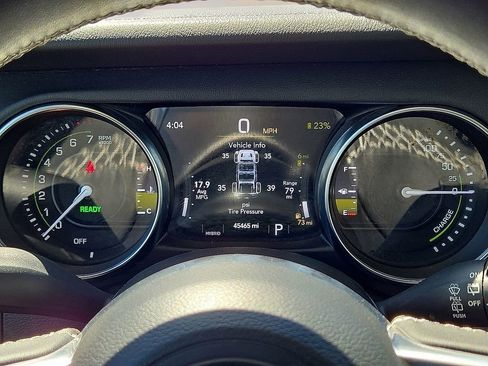 Used 2023 Jeep Wrangler Unlimited Sahara AWD/4WD image 24