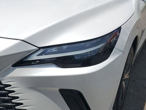 Used 2024 Lexus RX 350 FWD w/ Technology Package image 3