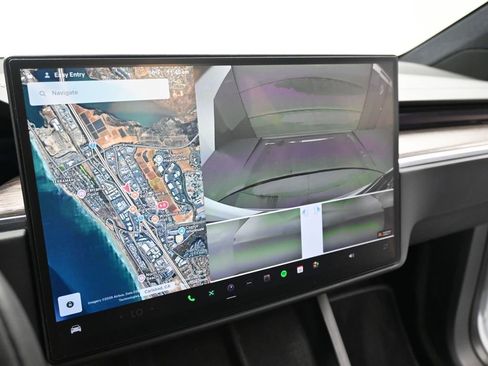 Used 2022 Tesla Model X image 12