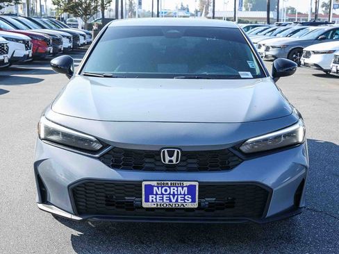 Used 2025 Honda Civic Sport image 2