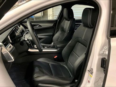 New 2024 Jaguar XF R-Dynamic SE image 8