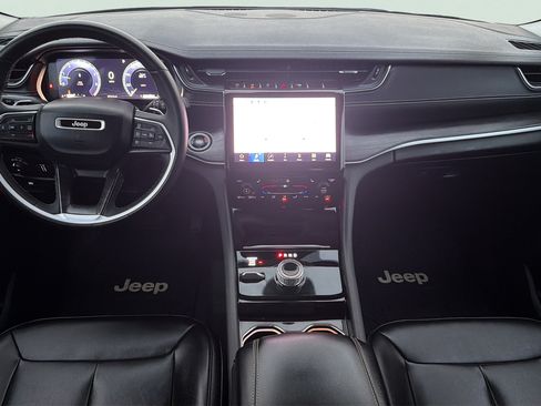 Used 2023 Jeep Grand Cherokee L Limited AWD/4WD image 15