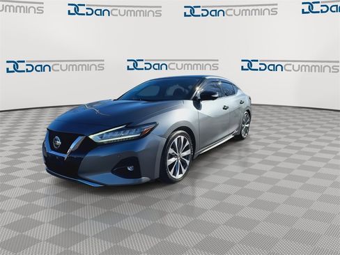 Used 2020 Nissan Maxima Platinum image 4