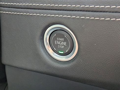 Certified 2025 Cadillac Escalade Sport w/ LPO, ONYX Package image 36