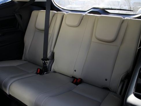 Used 2020 Subaru Ascent Limited w/ Technology Package image 18