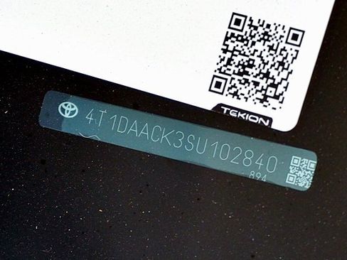 Used 2025 Toyota Camry SE image 31