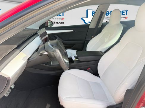 Used 2022 Tesla Model 3 Long Range AWD/4WD image 11