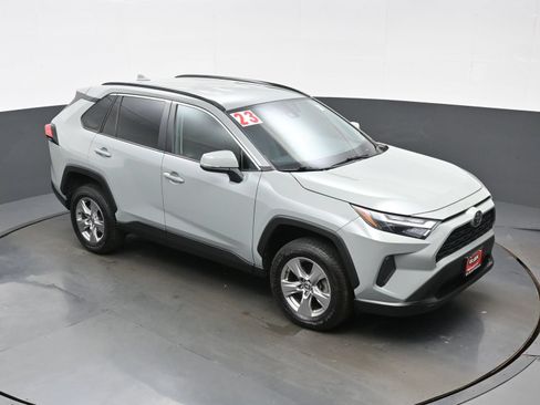 Used 2023 Toyota RAV4 XLE AWD/4WD image 34