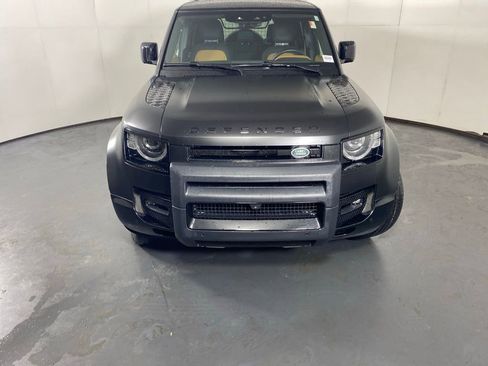 Used 2024 Land Rover Defender 110 X AWD/4WD image 6