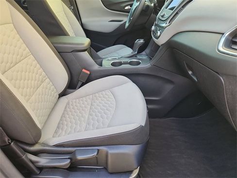 Certified 2019 Chevrolet Equinox LS image 26
