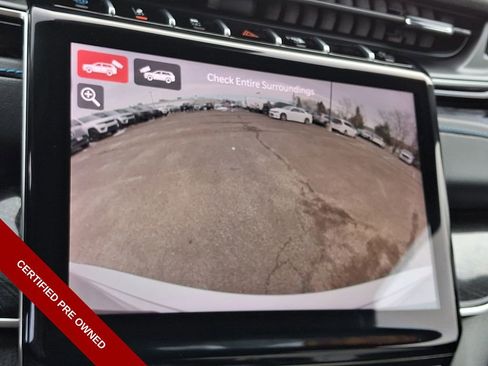 Used 2023 Jeep Grand Cherokee Trailhawk image 24