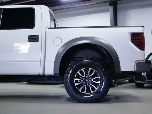 Used 2012 Ford F150 Raptor w/ Raptor Luxury Pkg image 19