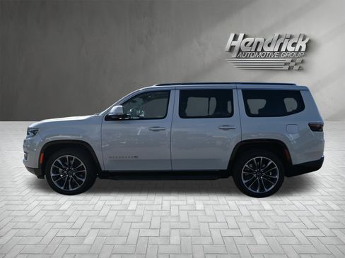 Used 2022 Jeep Wagoneer Series II w/ Premium Group I RWD image 7