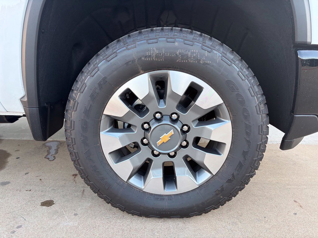 New 2026 Chevrolet Silverado 2500 Custom w/ Custom Value Package AWD/4WD image 10