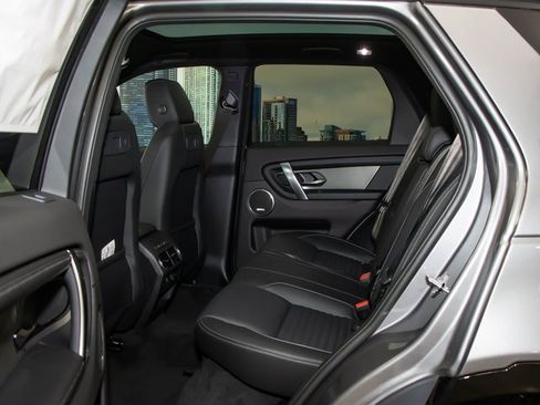 Certified 2025 Land Rover Discovery Sport Dynamic SE image 22