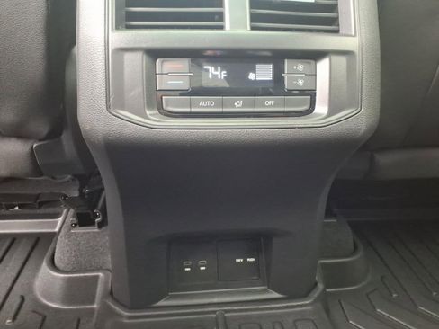 Used 2021 Volkswagen Atlas SEL R-Line image 11