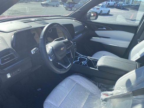 Certified 2025 Chevrolet Traverse High Country w/ LPO, Floor Liner Package image 13