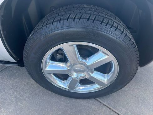Used 2014 Chevrolet Tahoe LTZ RWD image 10