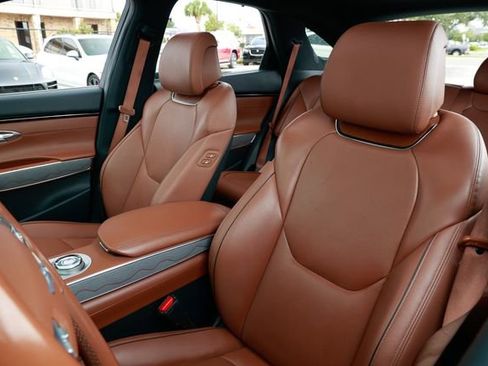 Used 2022 Genesis GV70 2.5T w/ Advanced Package image 6